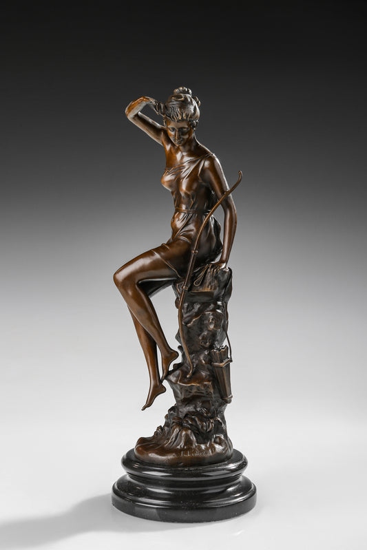 Bronze statues classic sculpture "Sitting Diana" Desktop Decor, Home Decor, Art Collection